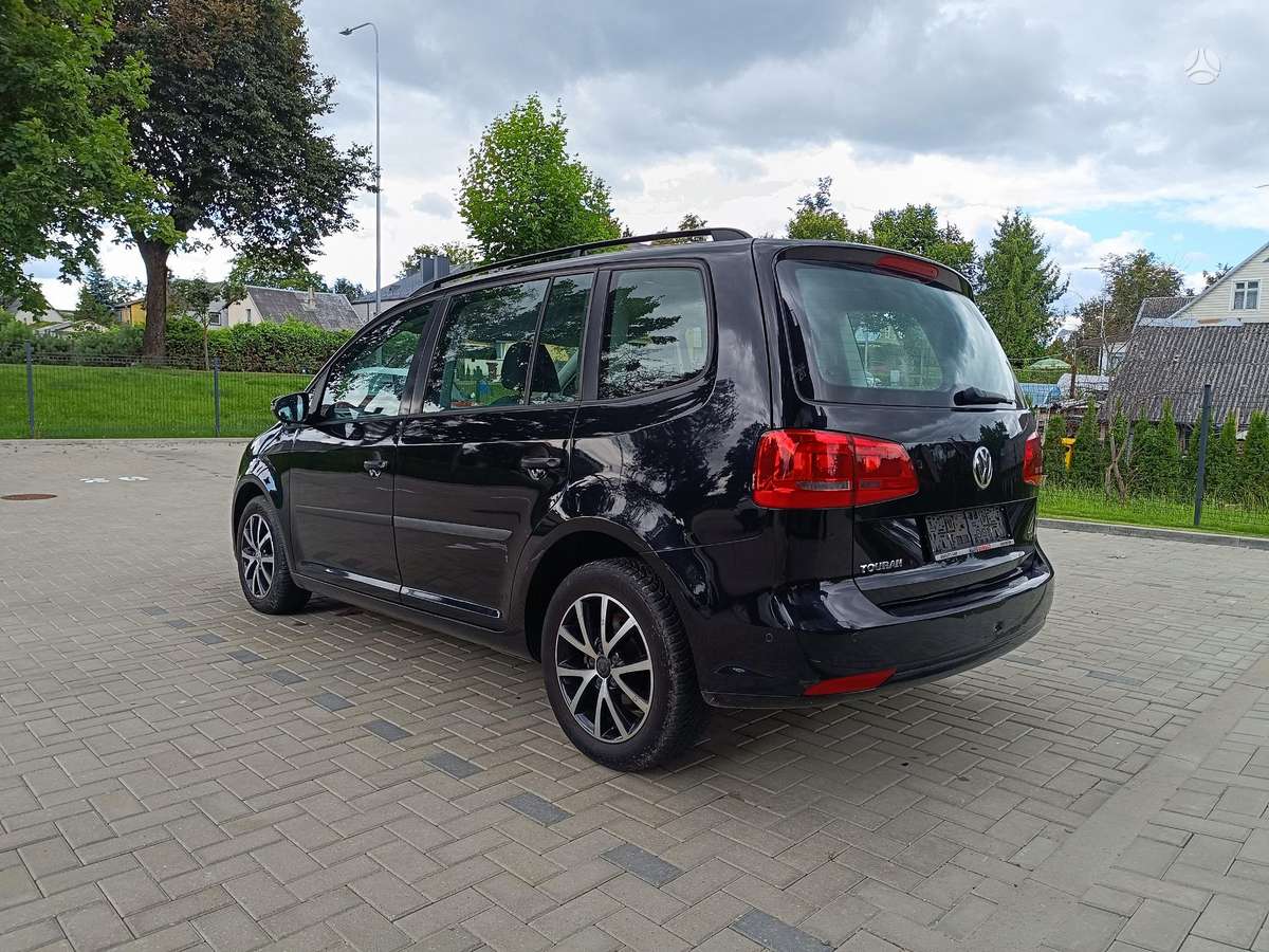 Volkswagen Touran - 7