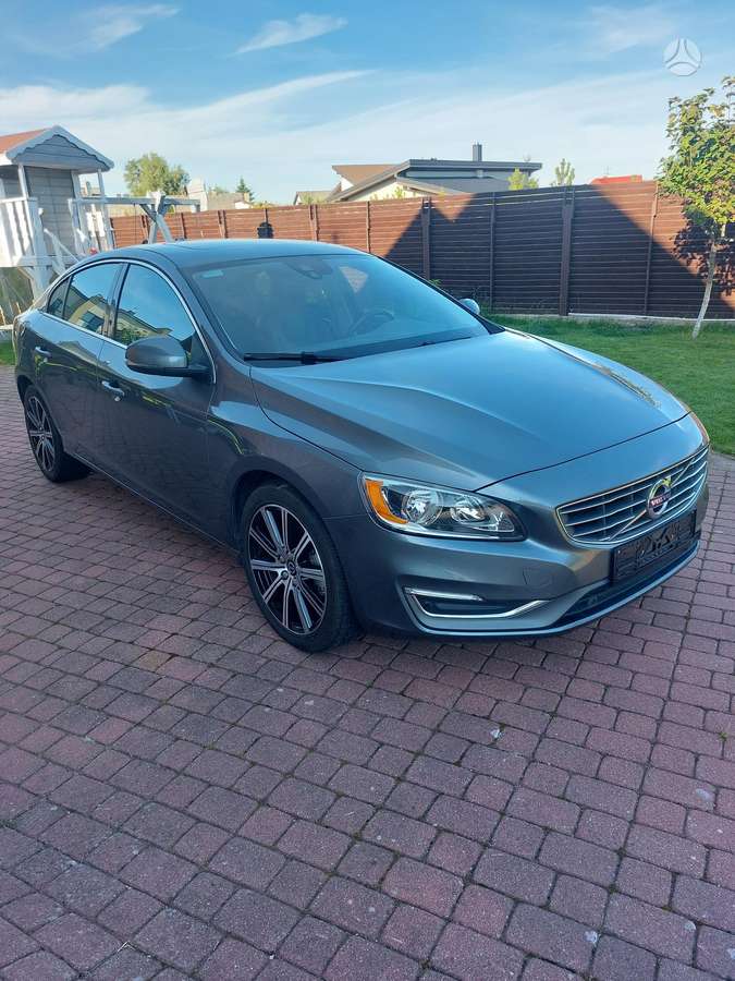 Volvo S60 - 4