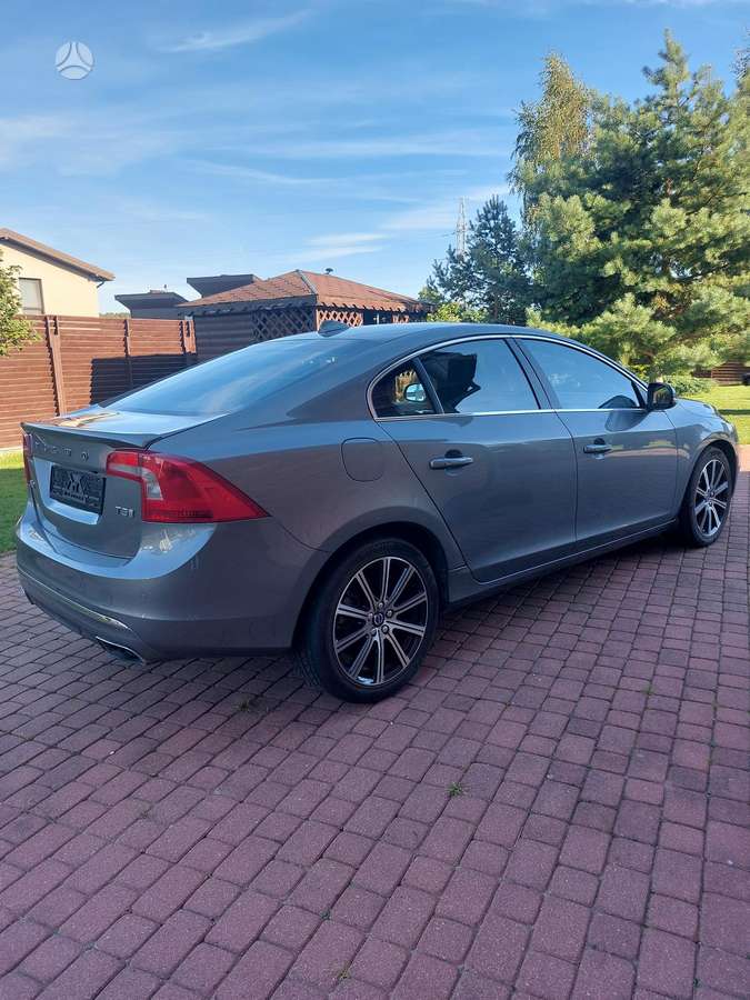Volvo S60 - 5