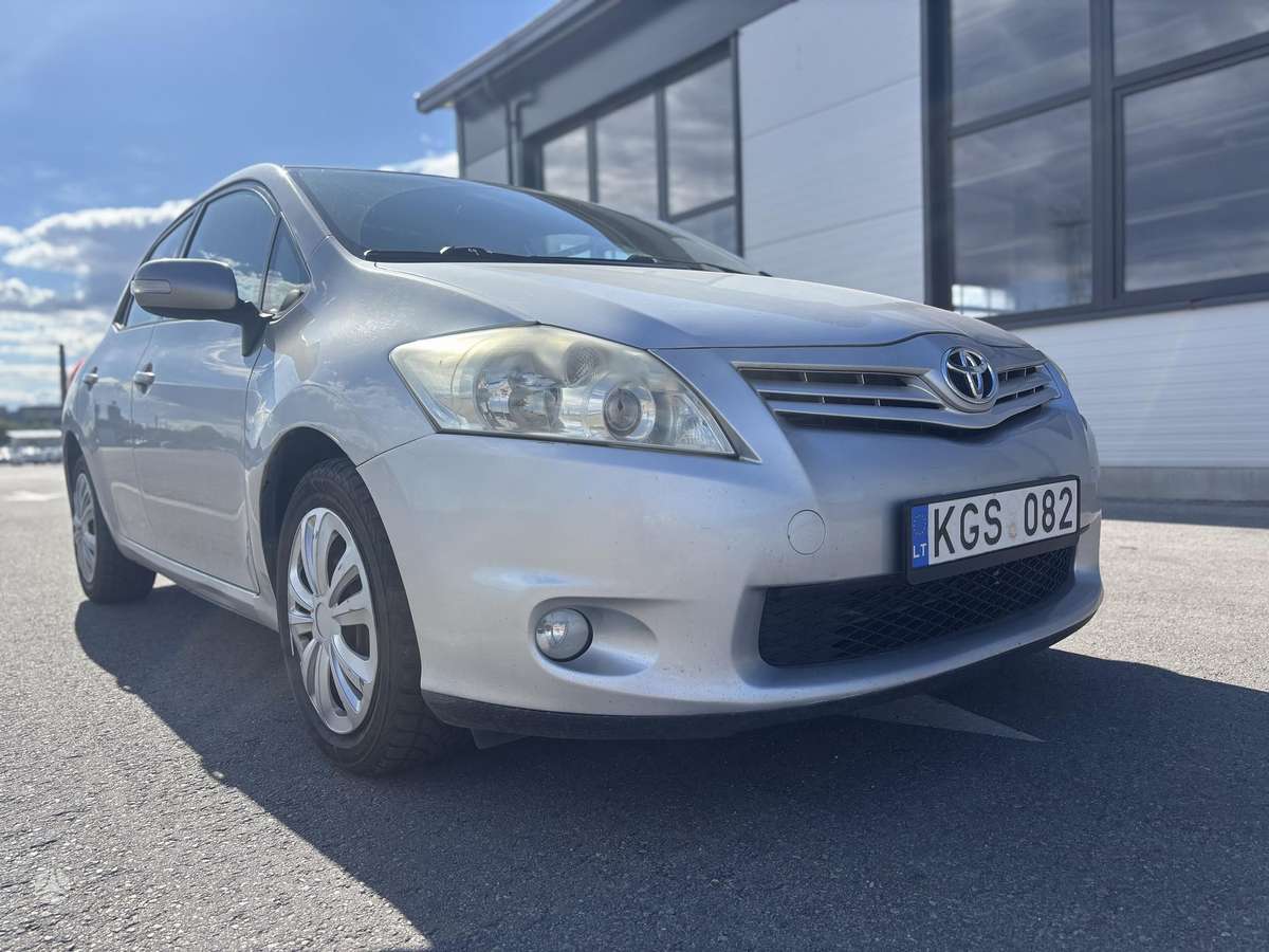 Toyota Auris - 4