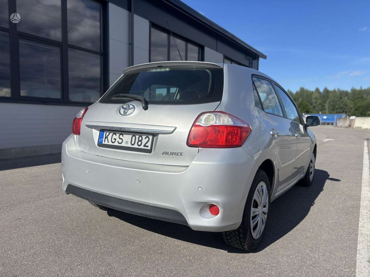 Toyota Auris - 5
