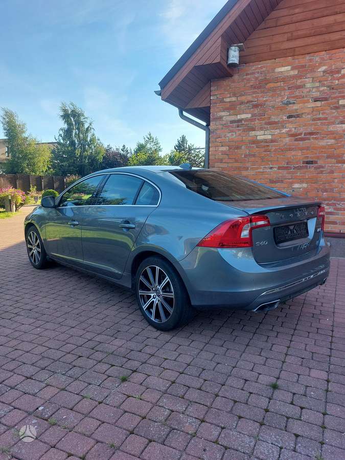Volvo S60 - 8