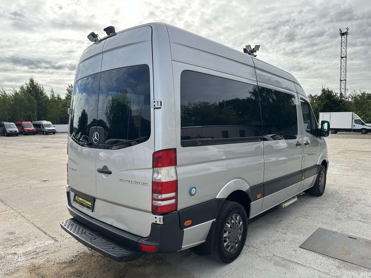 Mercedes-Benz Sprinter, passenger minibus