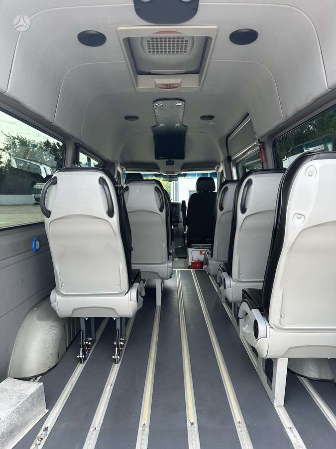 Mercedes-Benz Sprinter, passenger minibus