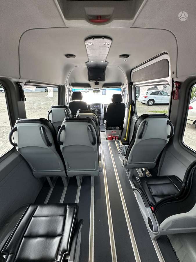 Mercedes-Benz Sprinter, passenger minibus