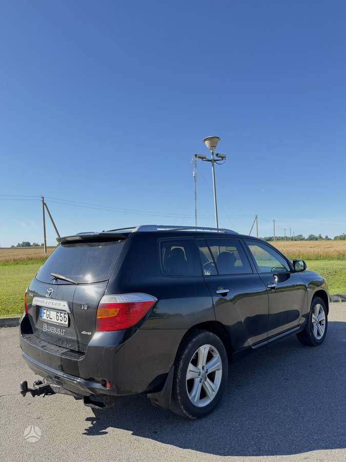 Toyota Highlander - 4