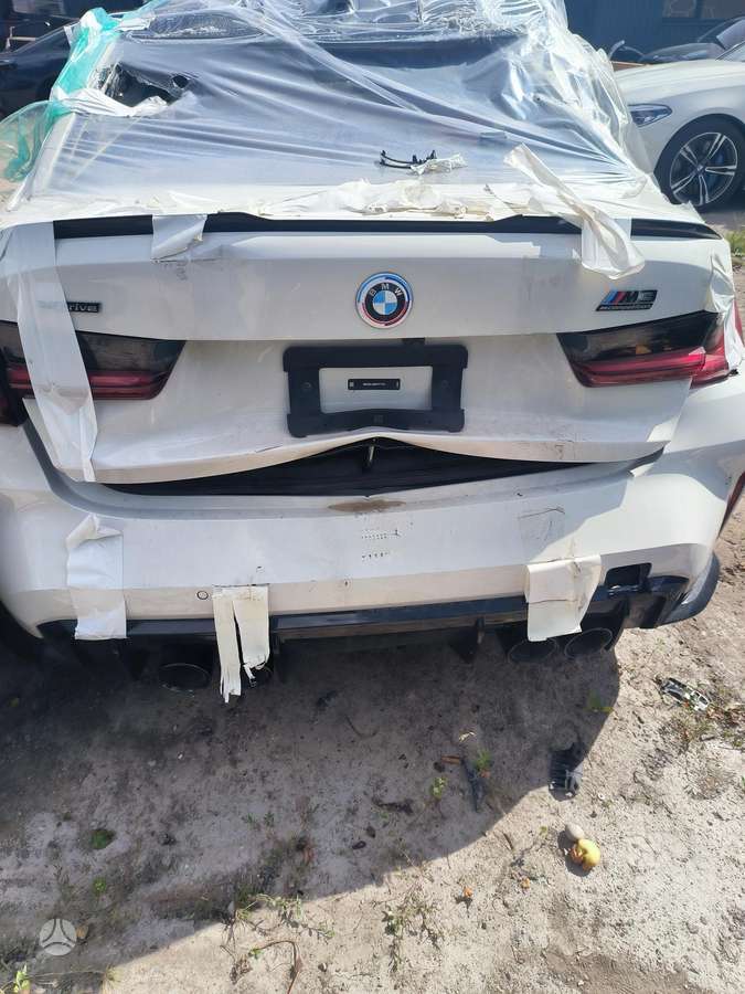 BMW M3 kėbulo dalys