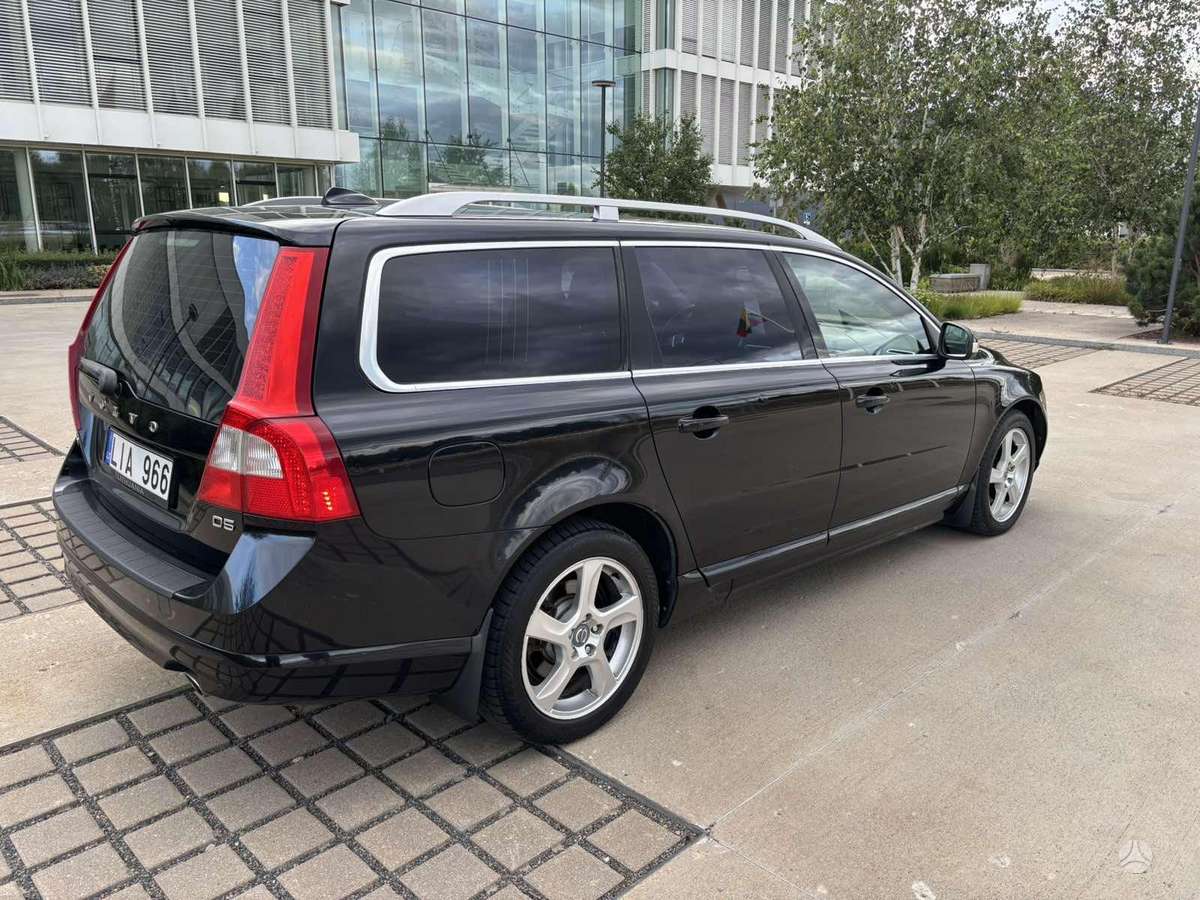 Volvo V70, 2.4 l., wagon