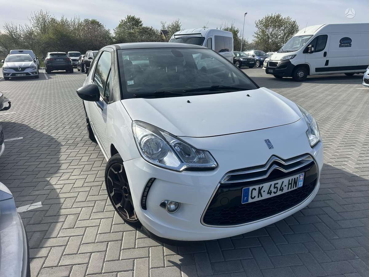 Citroen DS3, 1.6 l., hatchback