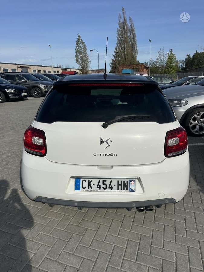 Citroen DS3, 1.6 l., hatchback