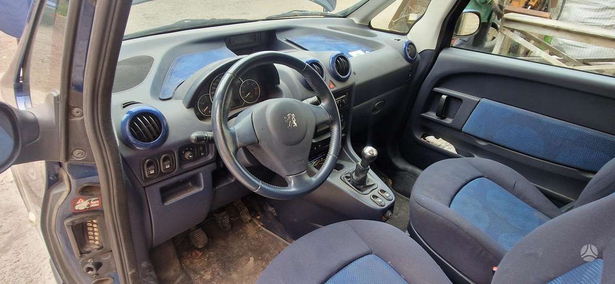 Peugeot 1007