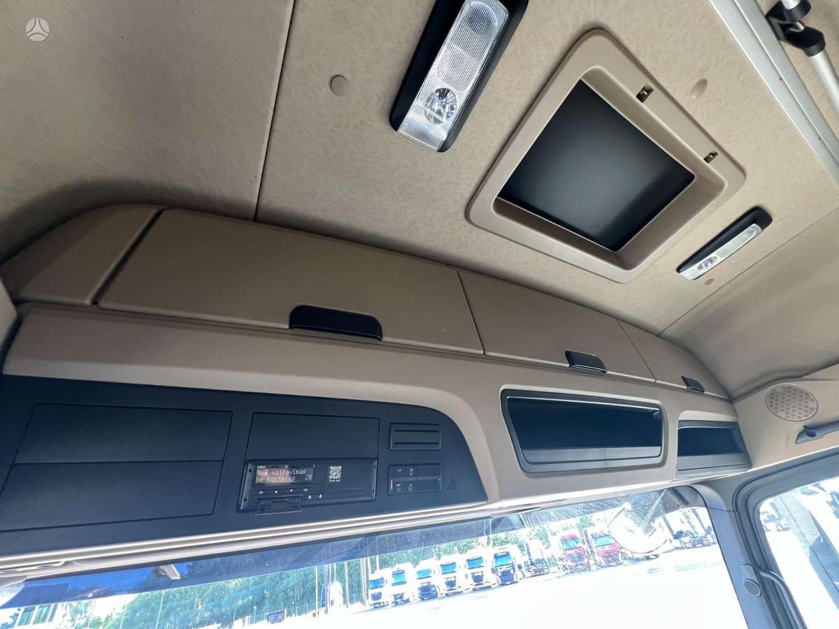 Mercedes-Benz Actros 1845, double sleeper