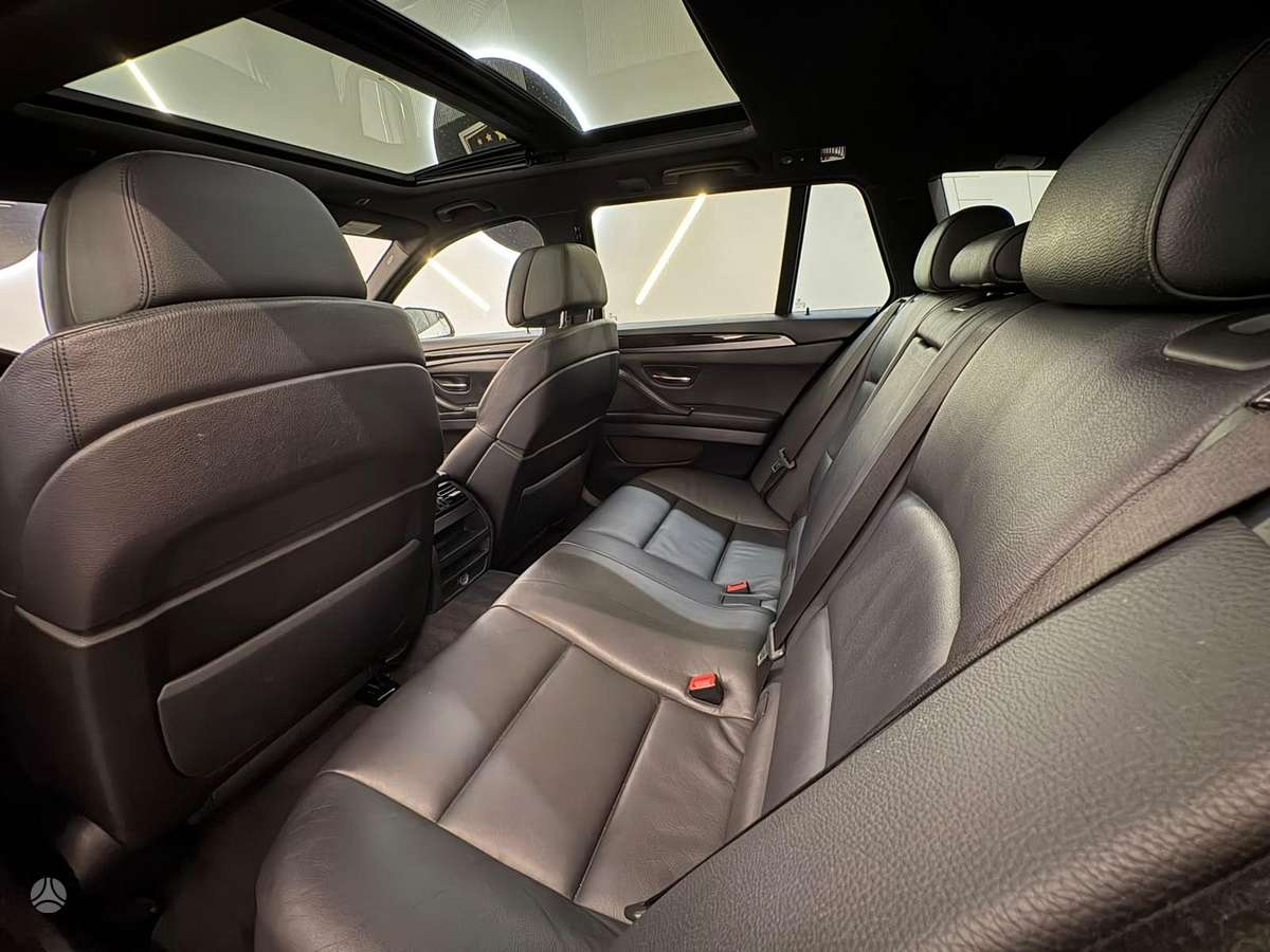 BMW 530, 3.0 l., wagon