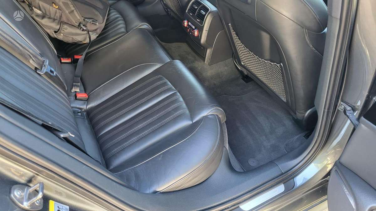 Audi A6, 3.0 l., universalas