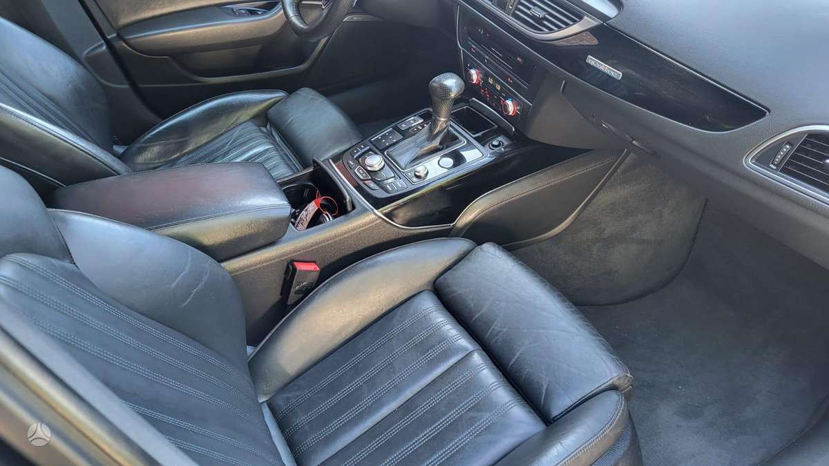 Audi A6, 3.0 l., universalas
