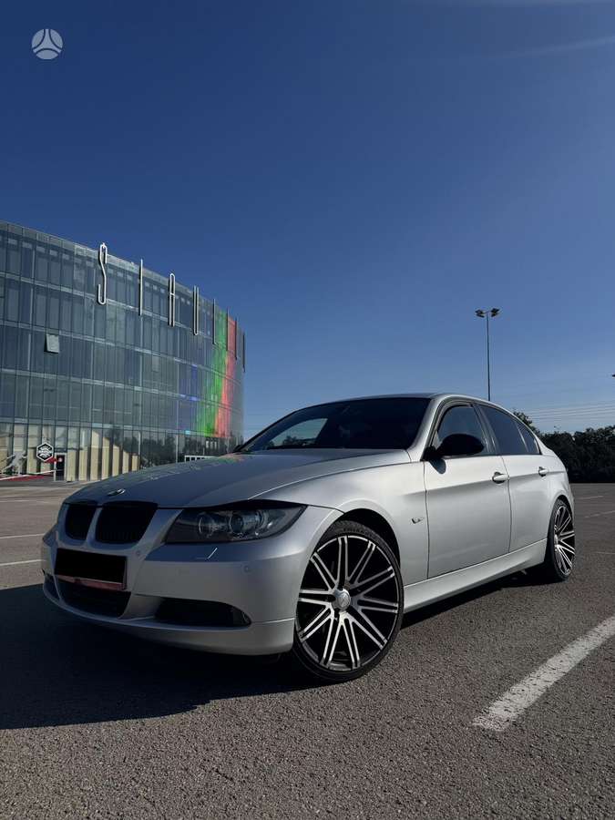BMW 320, 2.0 l., Седан