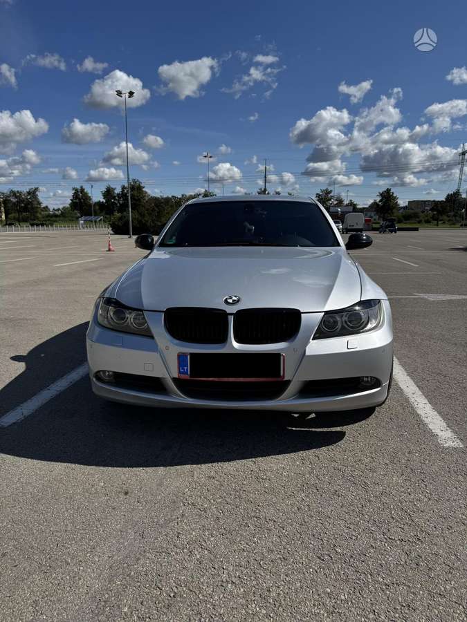BMW 320, 2.0 l., Седан