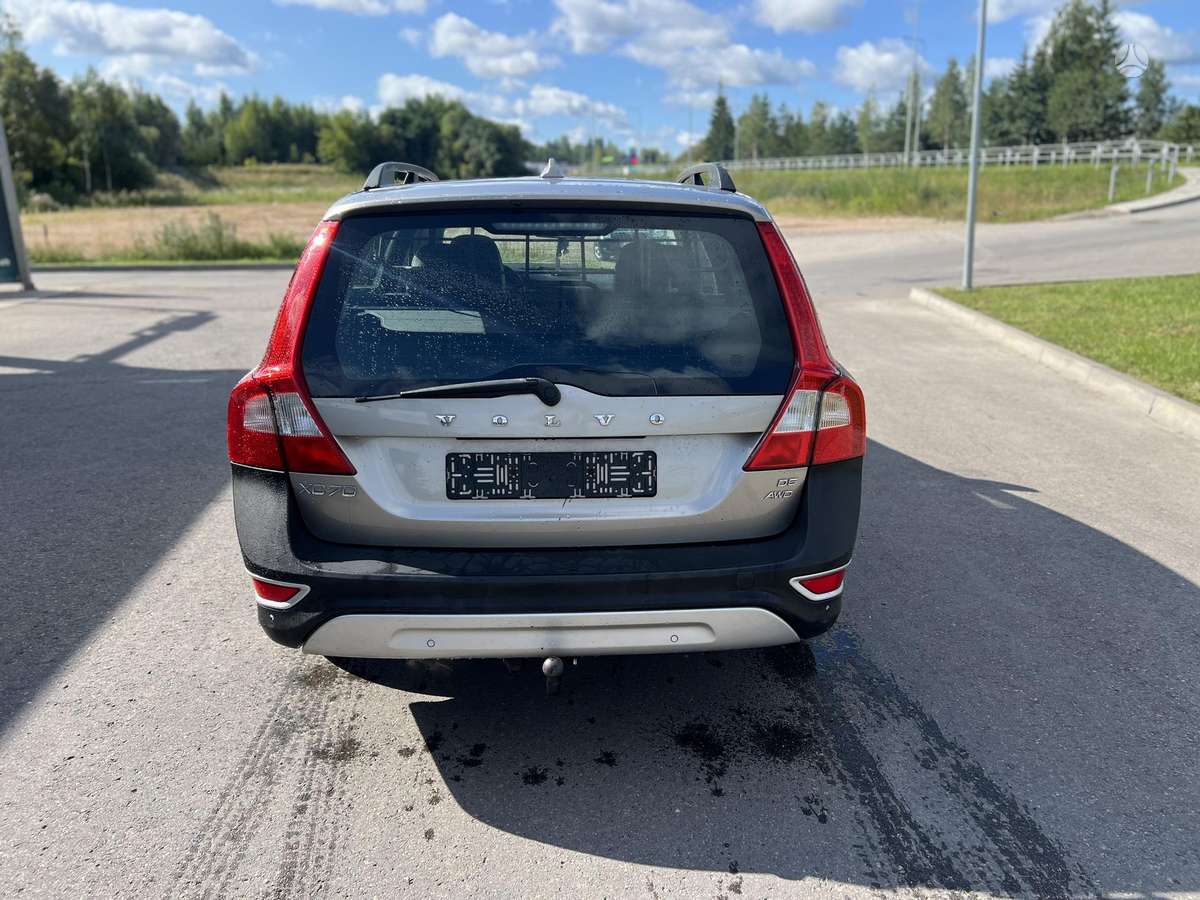 Volvo XC70, 2.4 l., wagon