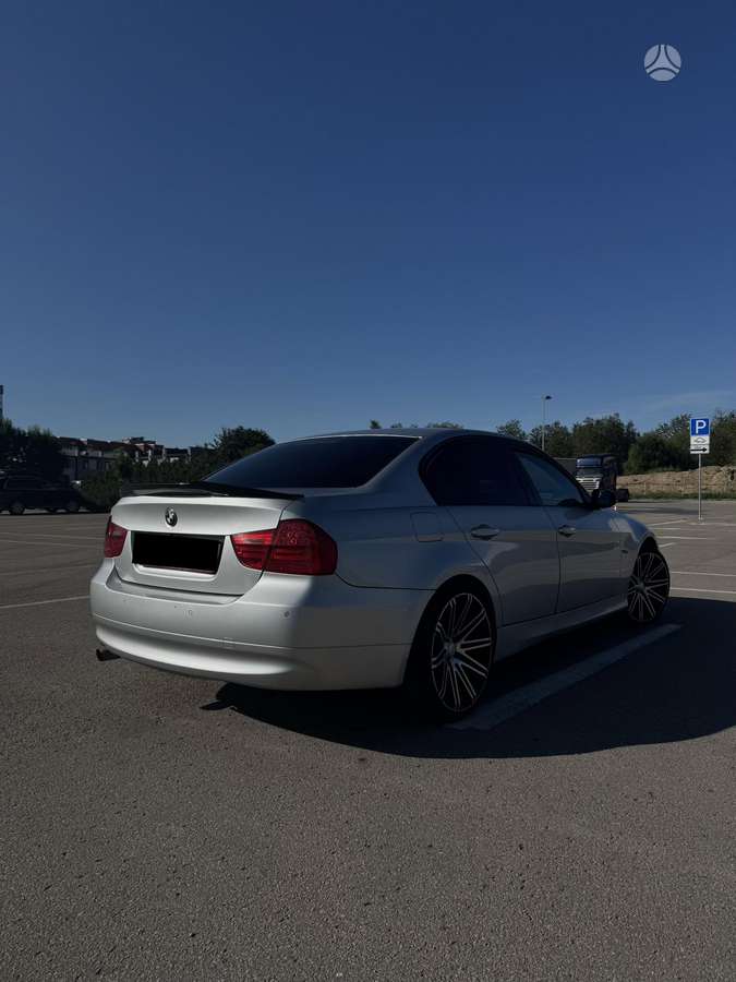 BMW 320, 2.0 l., Седан