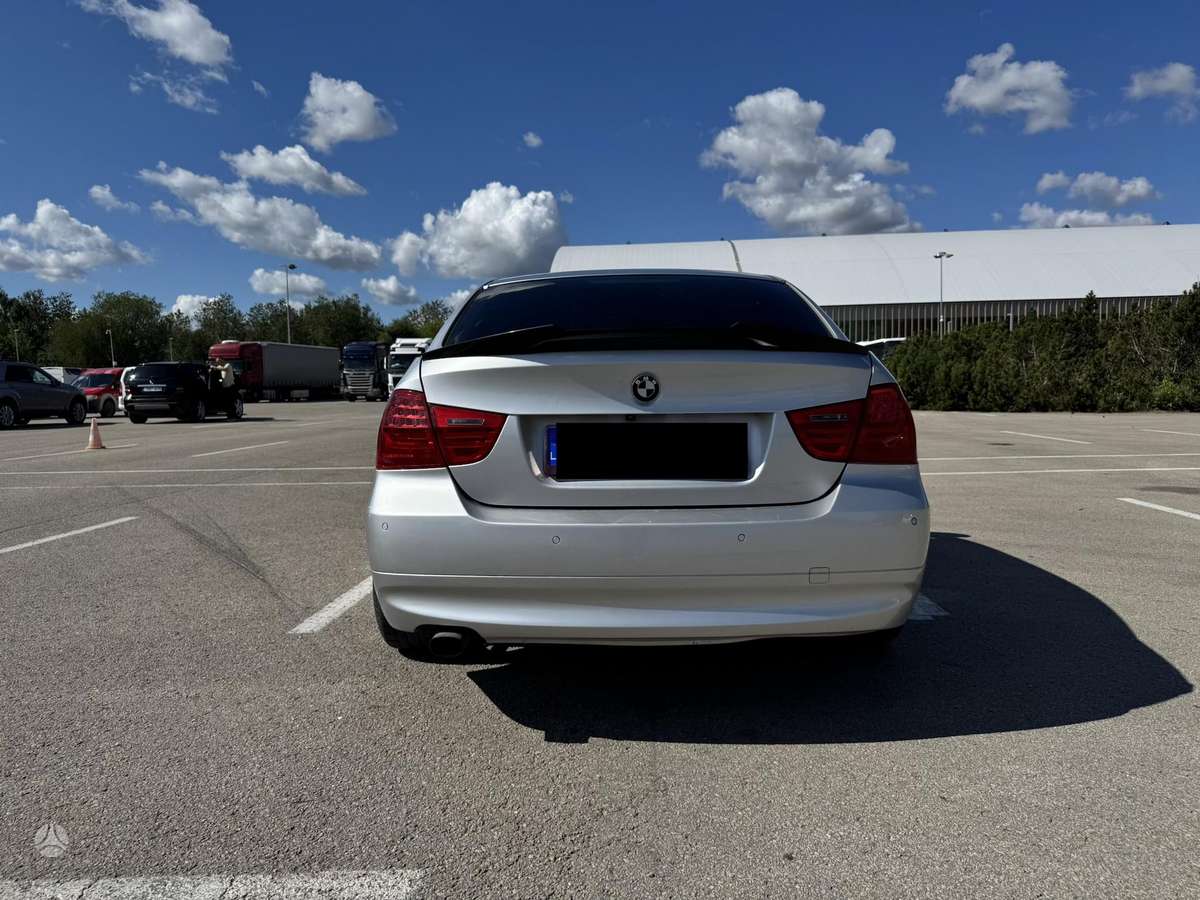 BMW 320, 2.0 l., Седан