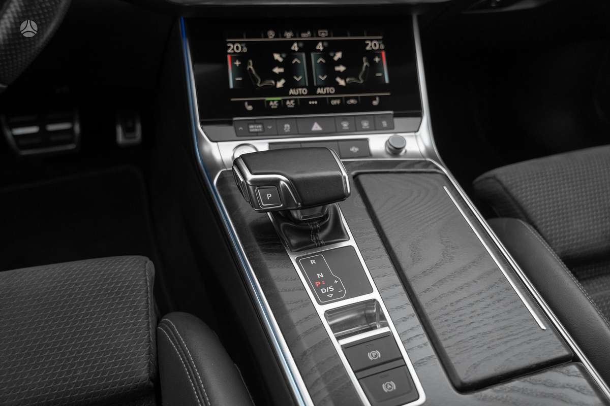 Audi A6, 3.0 l., Седан