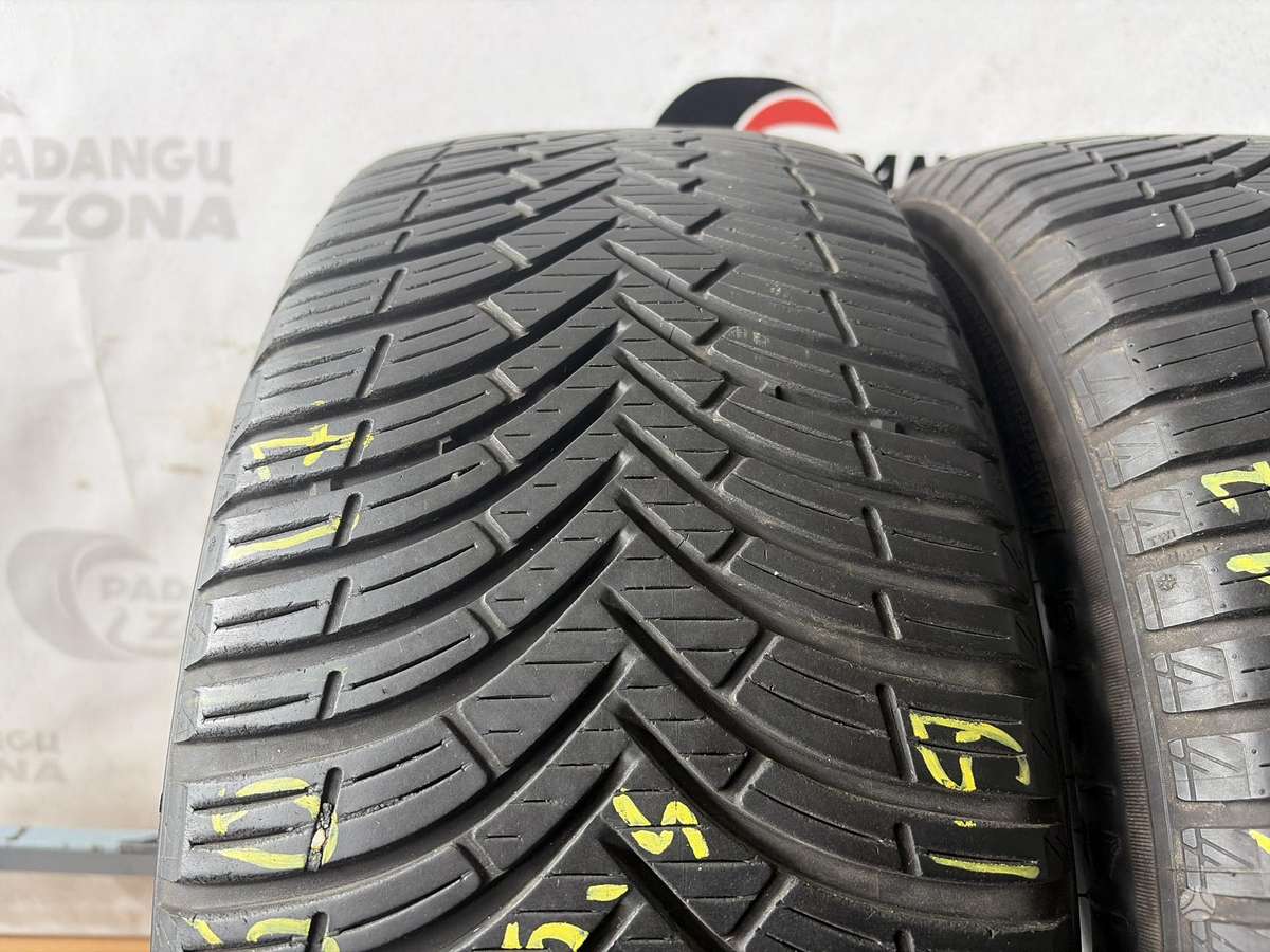 Kleber Quadraxer2, всесезонные 215/50 R17