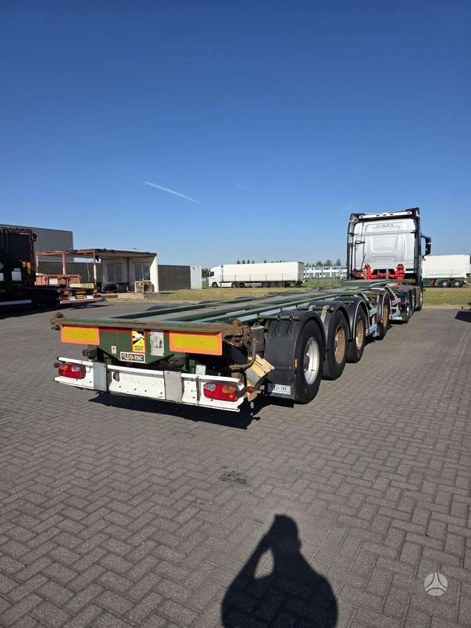 D-TEC Combi Trailer CT-43-04D, konteinerių gabenimo