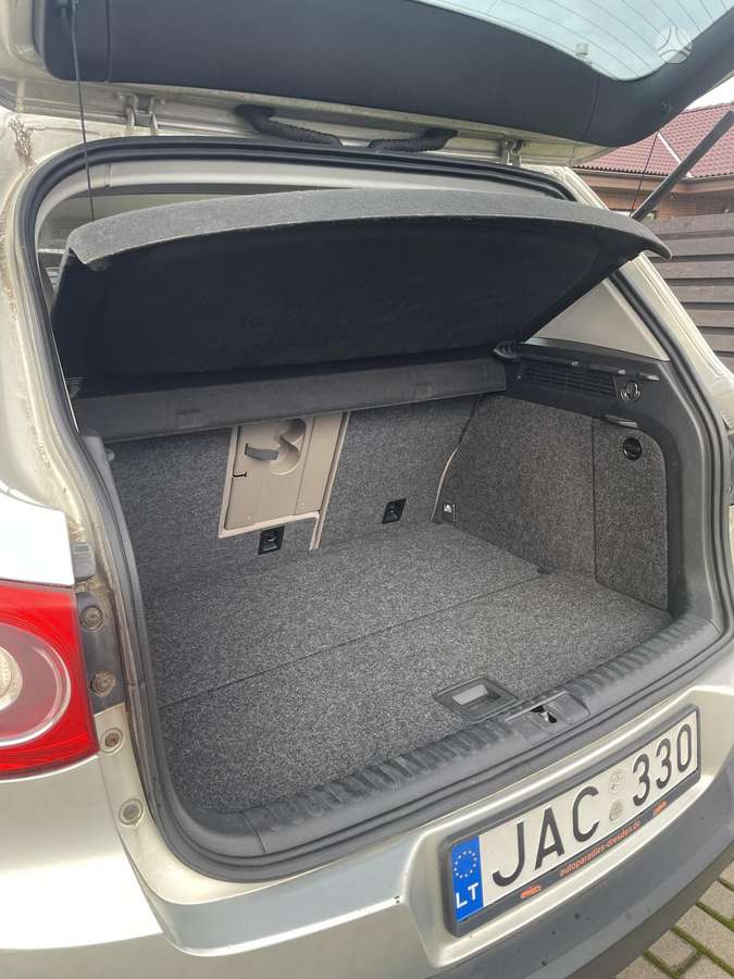 Volkswagen Tiguan - 7