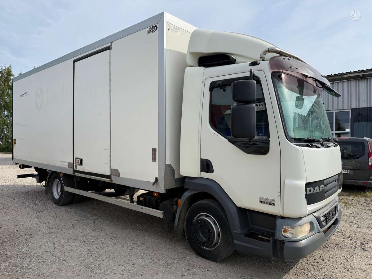 DAF LF 45.220, isothermal trucks