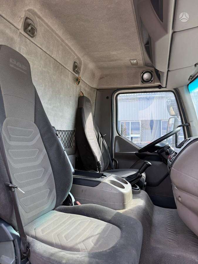 DAF LF 45.220, isothermal trucks