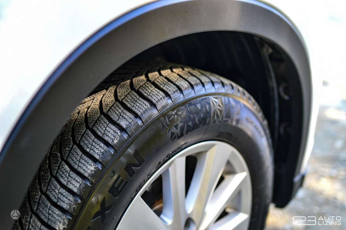 Mazda CX-5, 2.2 l., off-road / crossover
