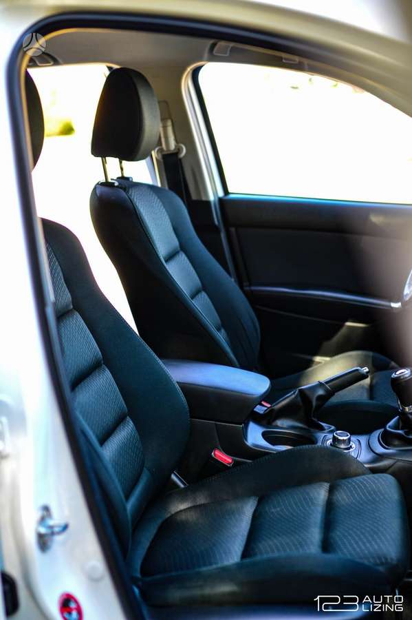 Mazda CX-5, 2.2 l., off-road / crossover