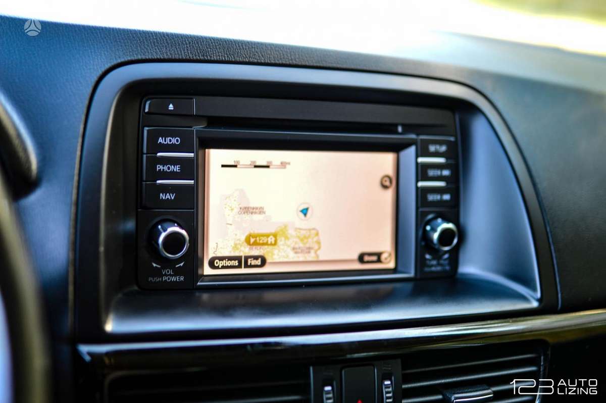 Mazda CX-5, 2.2 l., off-road / crossover