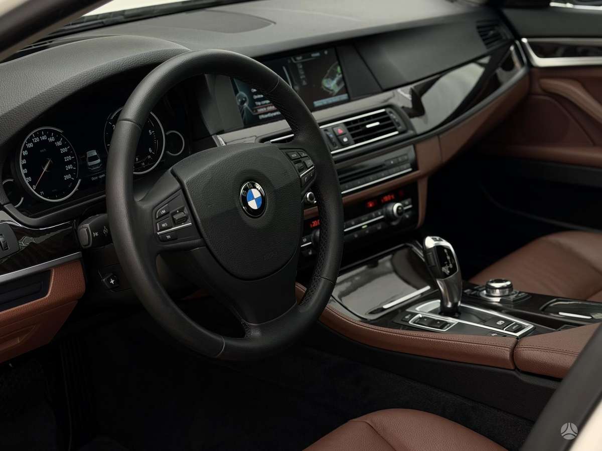 BMW 520, 2.0 l., Седан