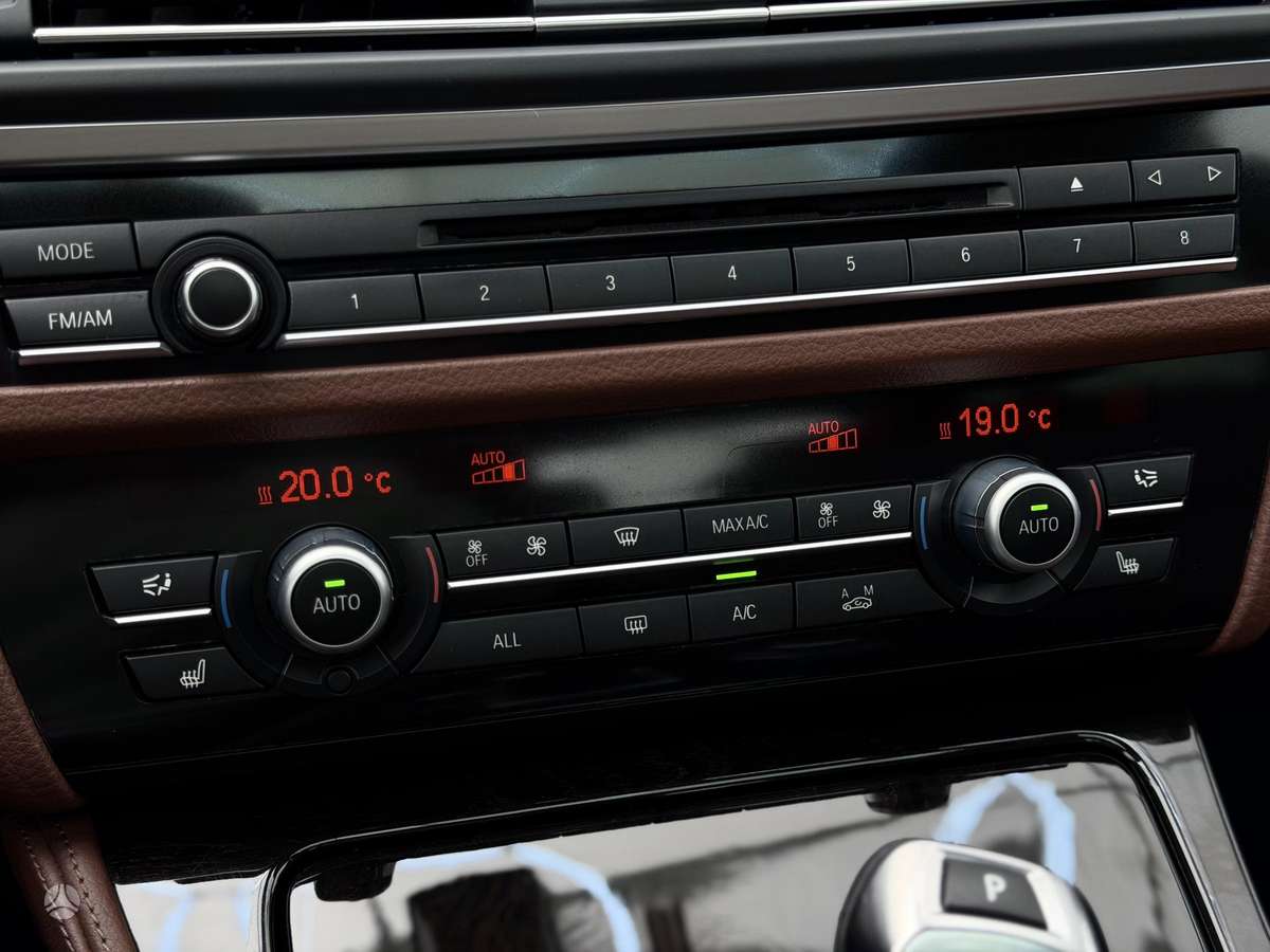BMW 520, 2.0 l., Седан