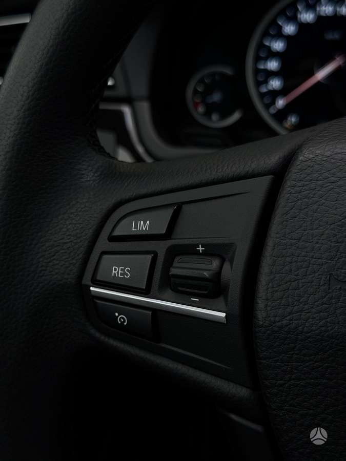 BMW 520, 2.0 l., Седан