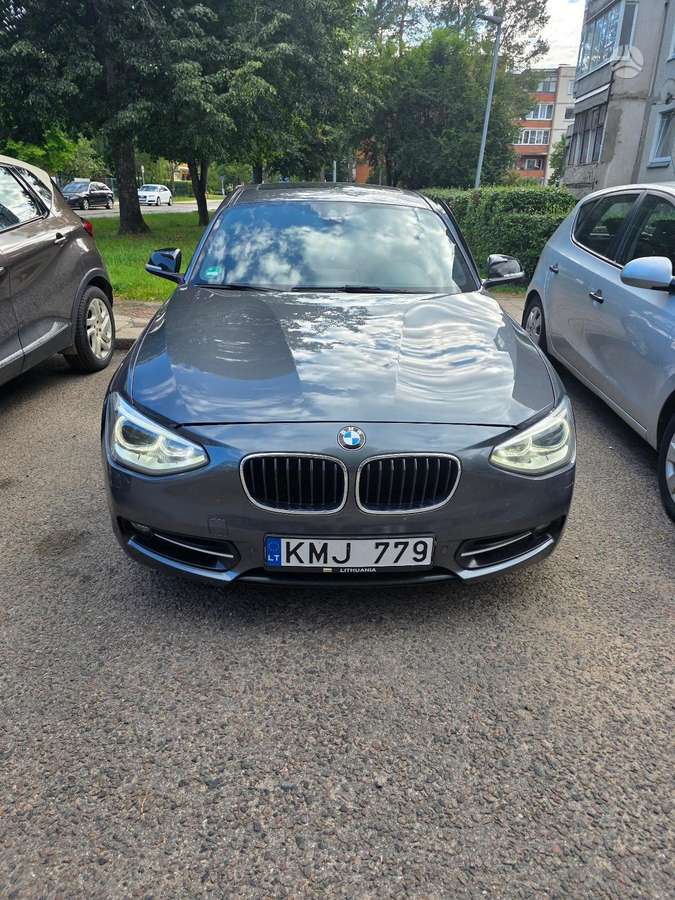 BMW 120, 2.0 l., hatchback