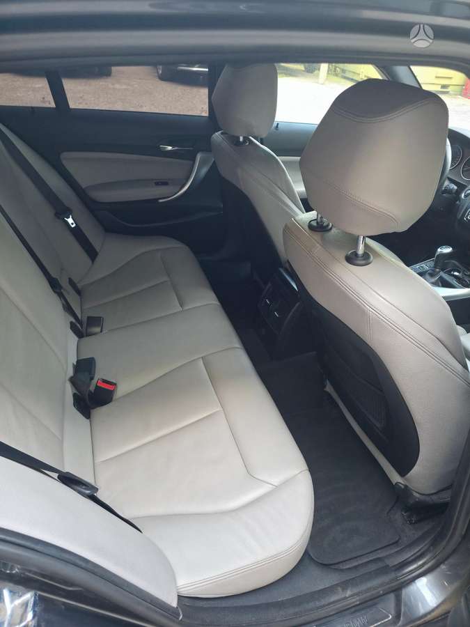 BMW 120, 2.0 l., hatchback