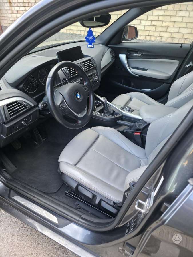 BMW 120, 2.0 l., hatchback