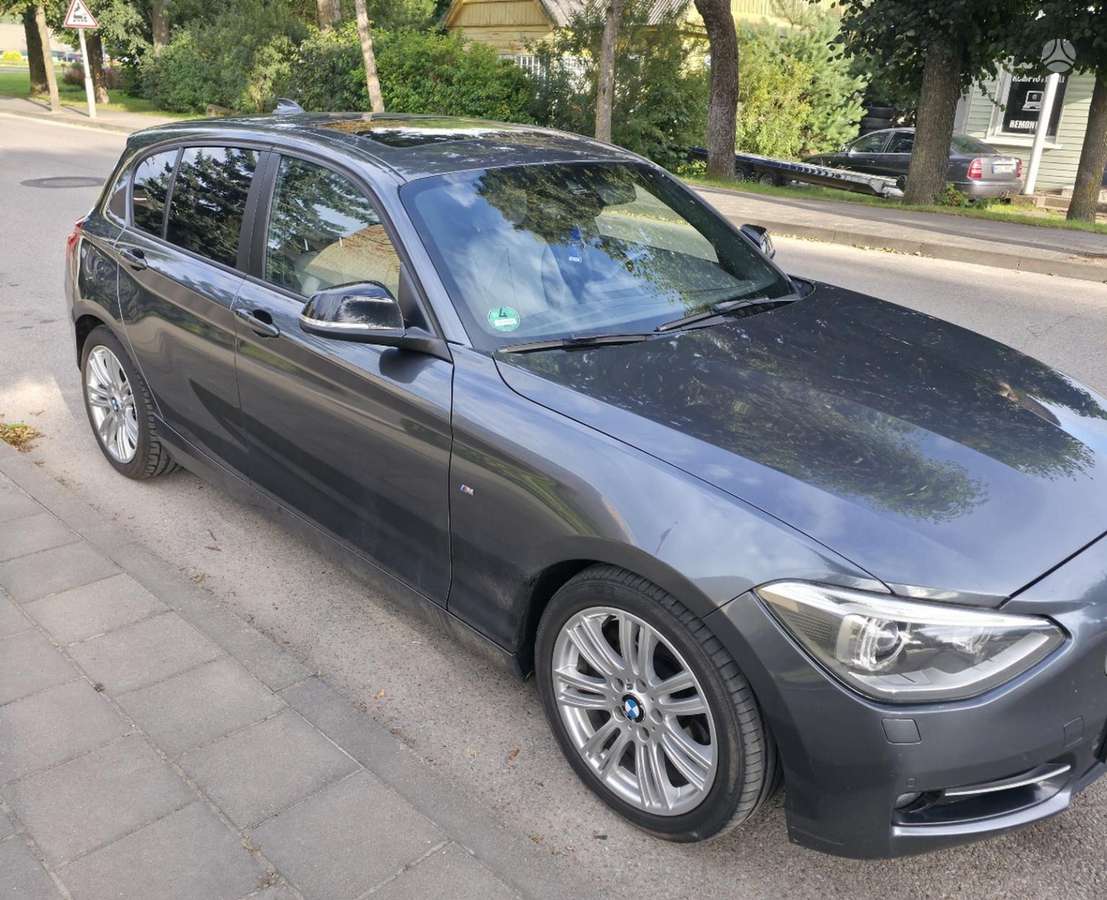 BMW 120, 2.0 l., hatchback