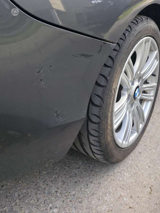 BMW 120, 2.0 l., hatchback