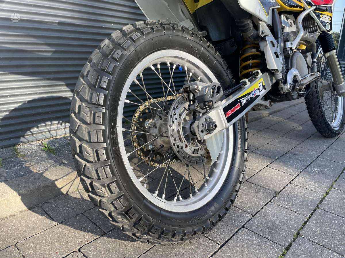 Suzuki DR-Z 400cc, enduro / adventure