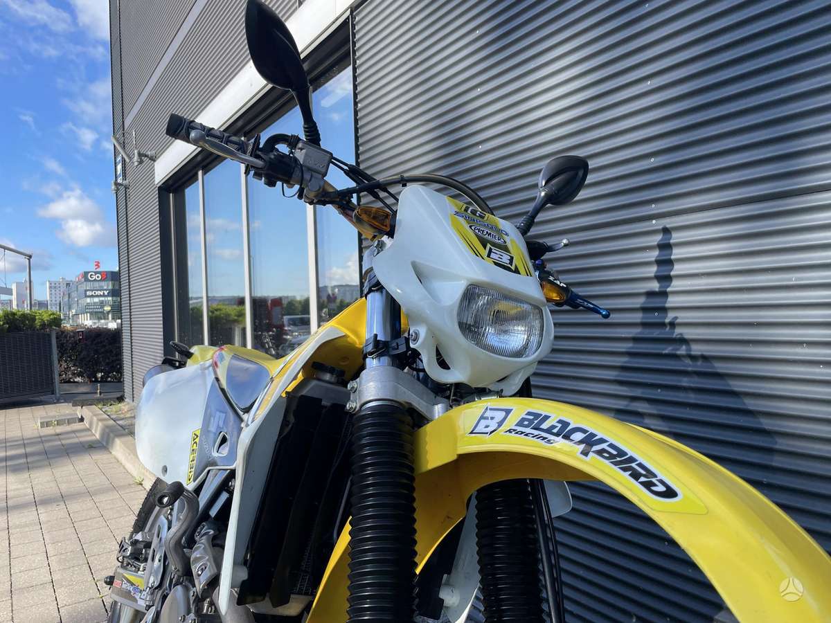 Suzuki DR-Z 400cc, enduro / adventure