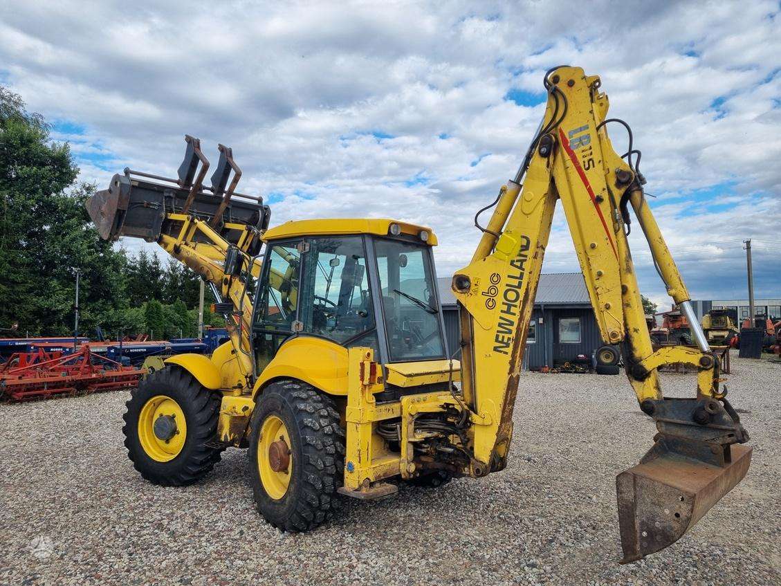 New Holland LB115, excavator loader