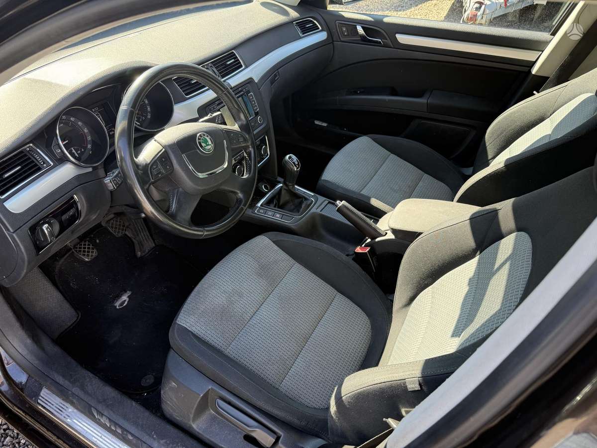 Skoda Superb, 1.6 l., Универсал