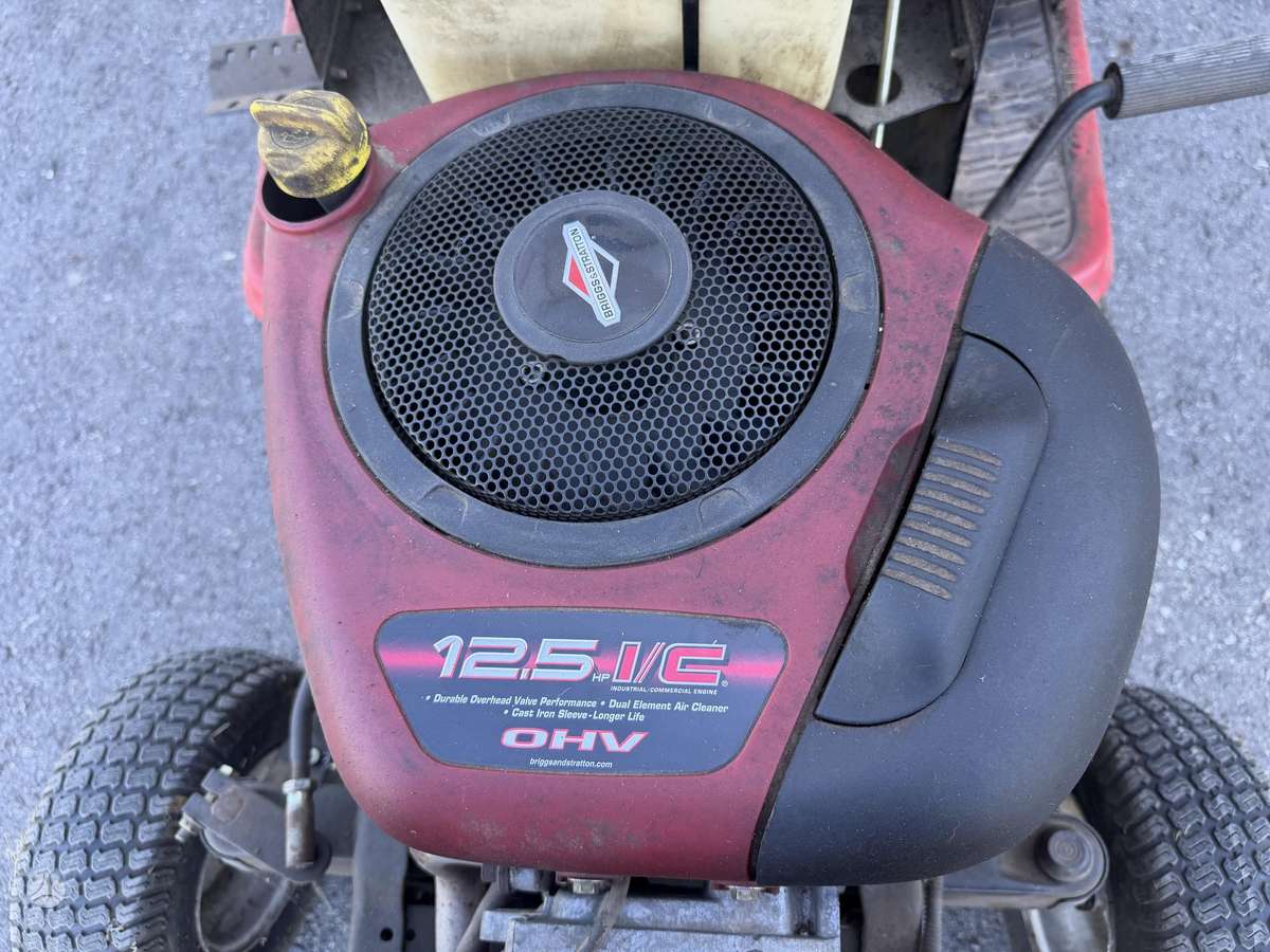 MTD LC125, sodo traktoriai