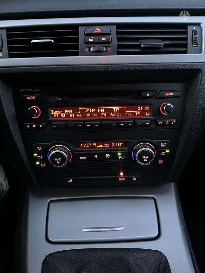 BMW 318, 2.0 l., Седан