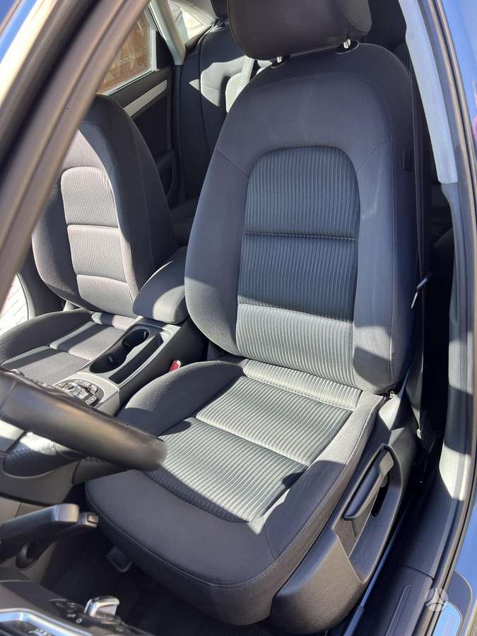 Audi A4, 1.8 l., Седан