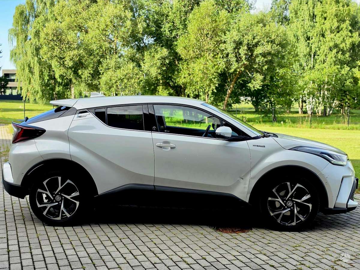 Toyota C-HR - 8