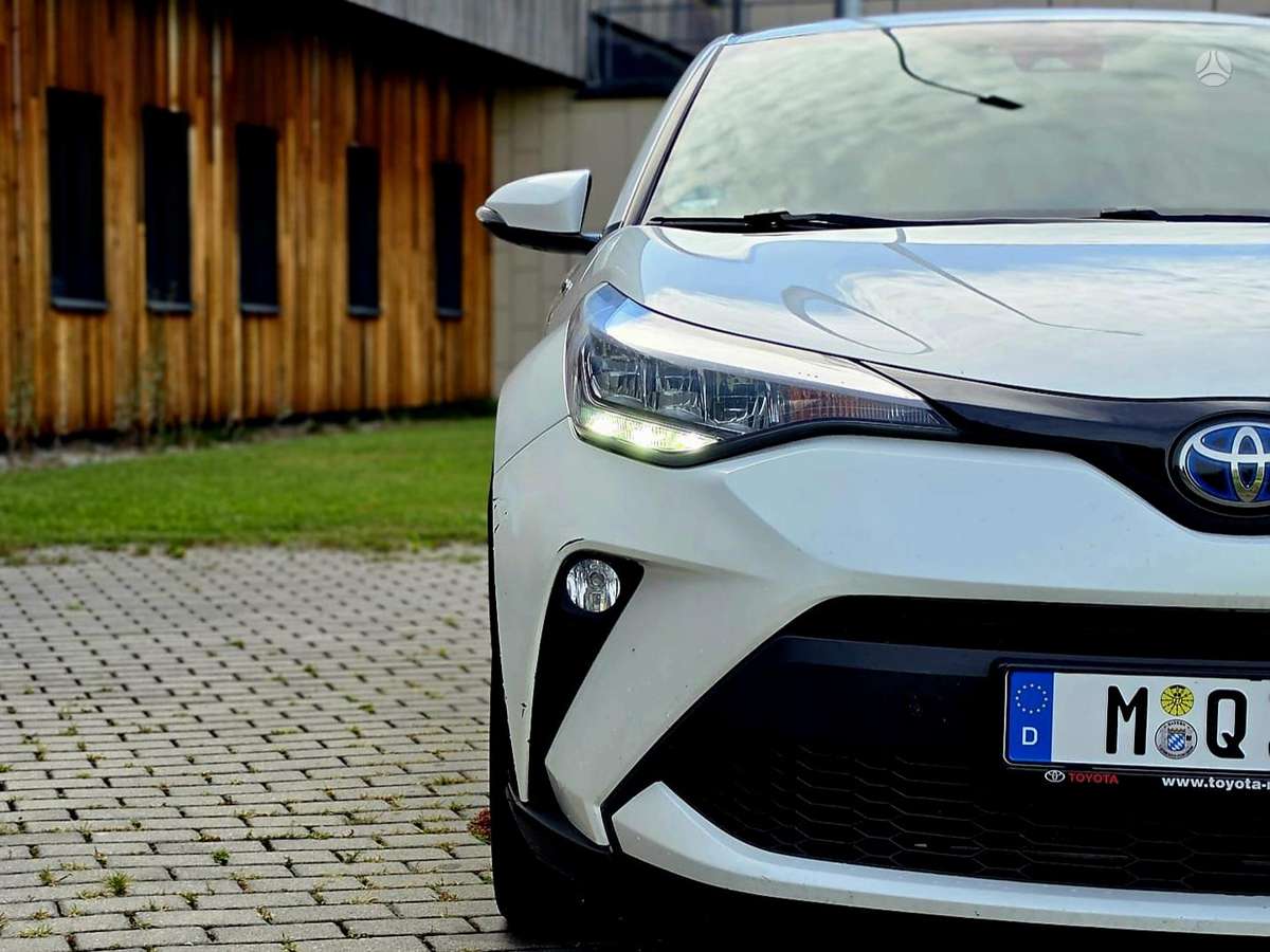 Toyota C-HR - 9